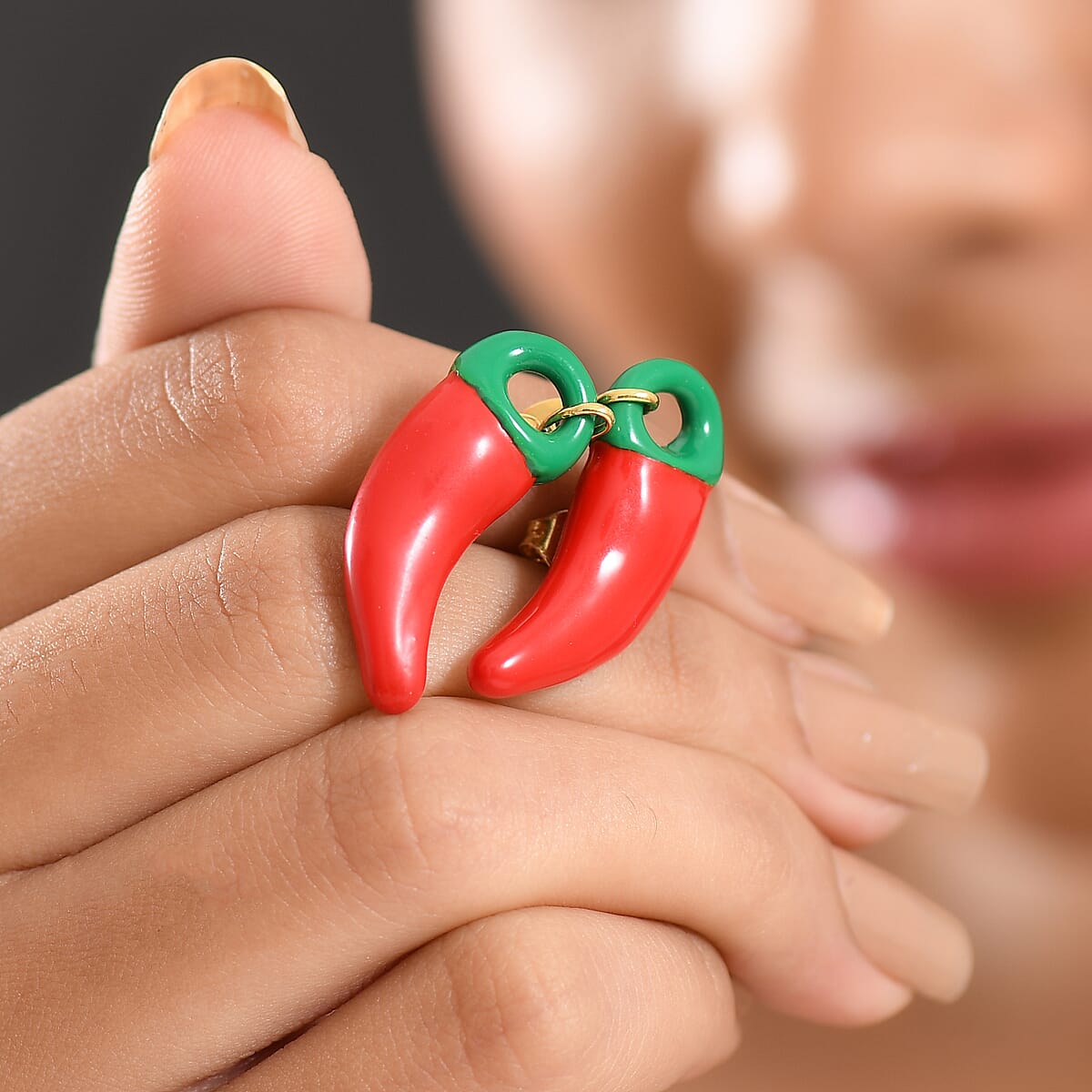 GP Kanchanaburi Blue Sapphire Earrings in 18K Vermeil Yellow Gold Over Sterling Silver image number 3