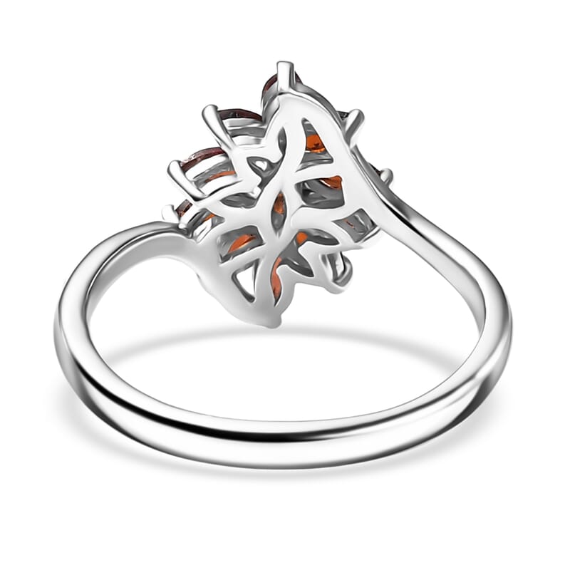 D'Joy Mozambique Garnet 1.20 ctw Ring in Rhodium Over Sterling Silver (Size 5.0)