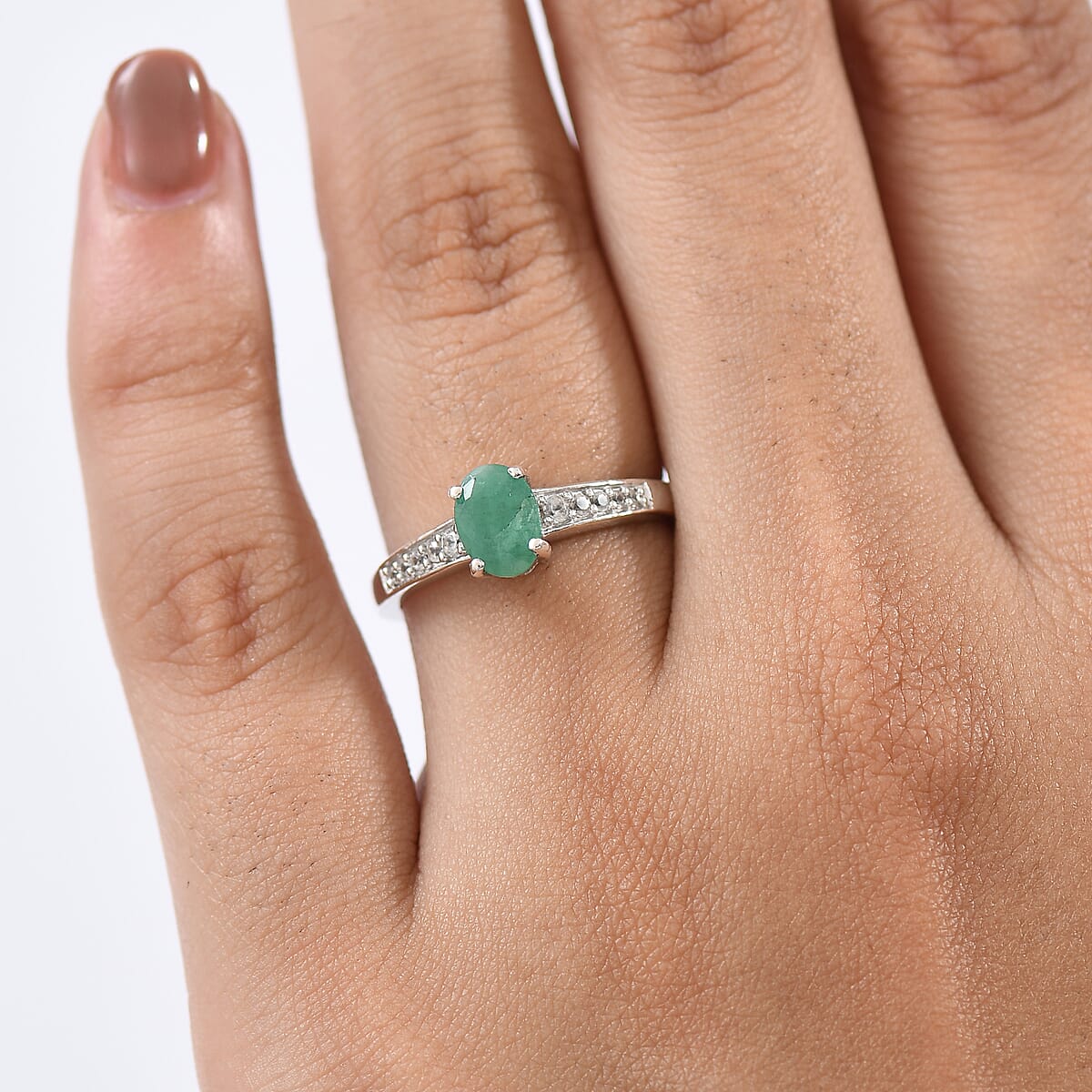D'Joy Socoto Emerald and White Zircon 1.00 ctw Ring in Rhodium Over Sterling Silver (Size 5.0) image number 2