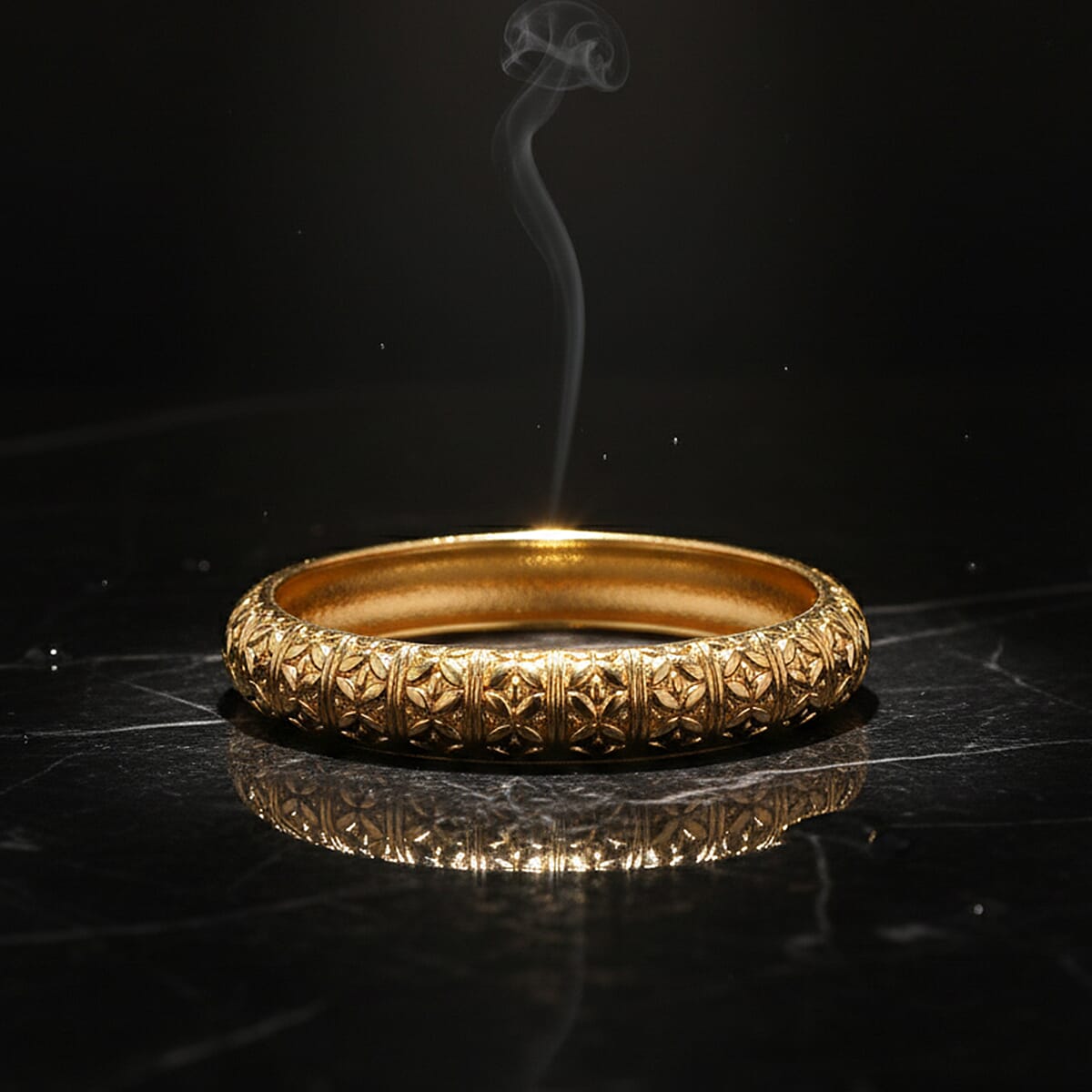 Diamond-cut Bangle Bracelet in Goldtone (6.75 In) image number 1