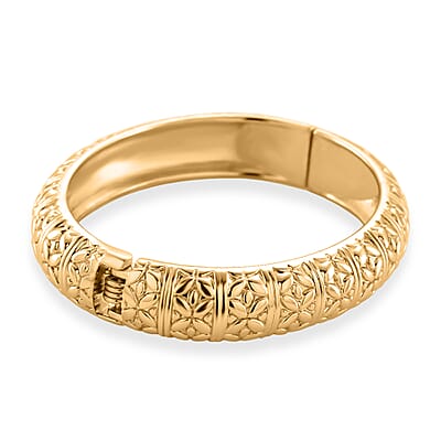 Diamond-cut Bangle Bracelet in Goldtone (6.75 In)