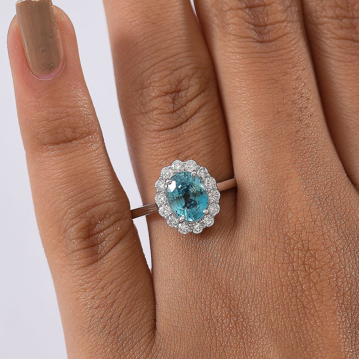 Certified & Appraised AAA Cambodian Blue Zircon and Luxuriant Lab Grown Diamond G-H SI 3.00 ctw Ring in 10K White Gold (Size 7.0) image number 2