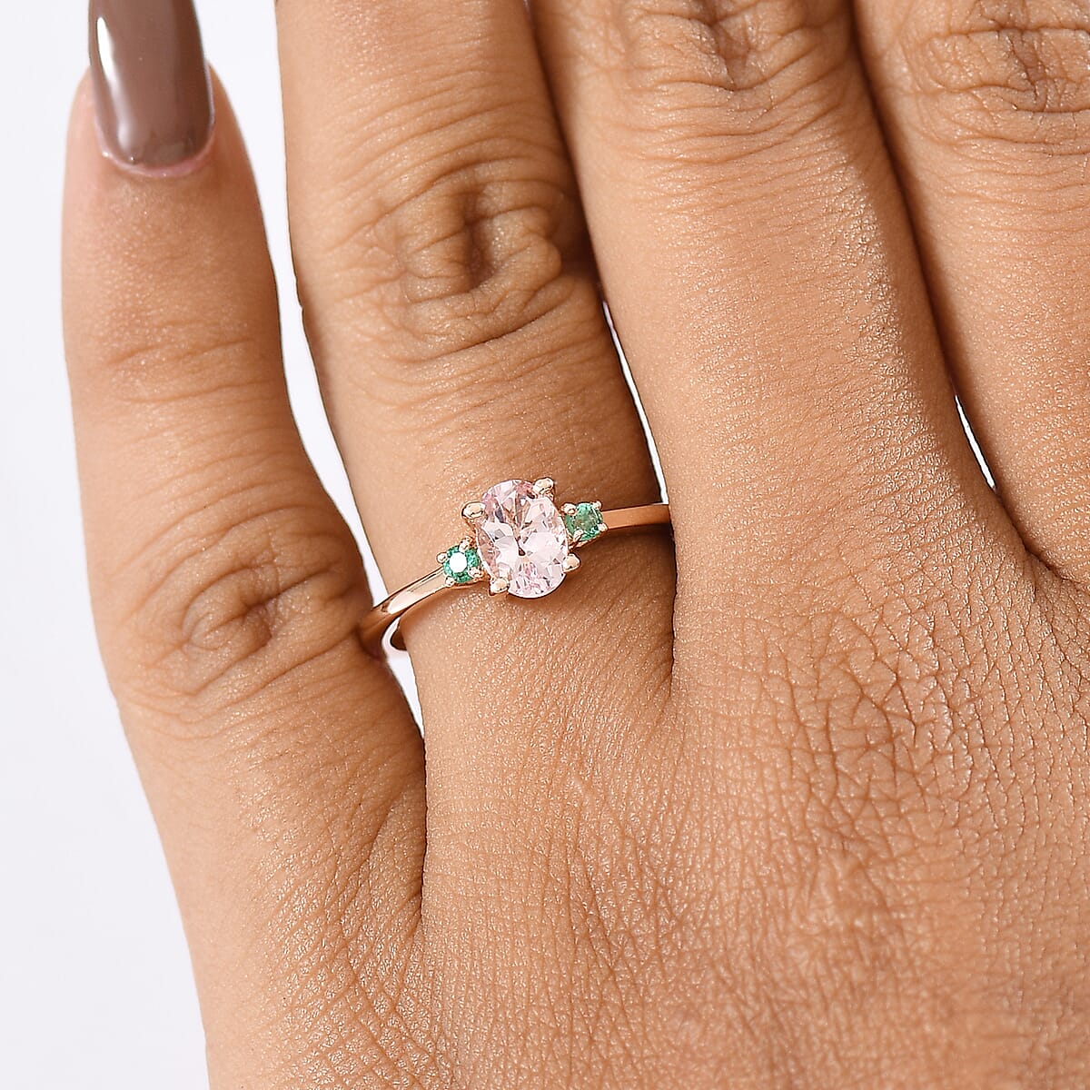 D'Joy Premium Pink Morganite and Emerald 0.85 ctw Art Deco Ring in 18K Vermeil Rose Gold Over Sterling Silver (Size 7.0) image number 2