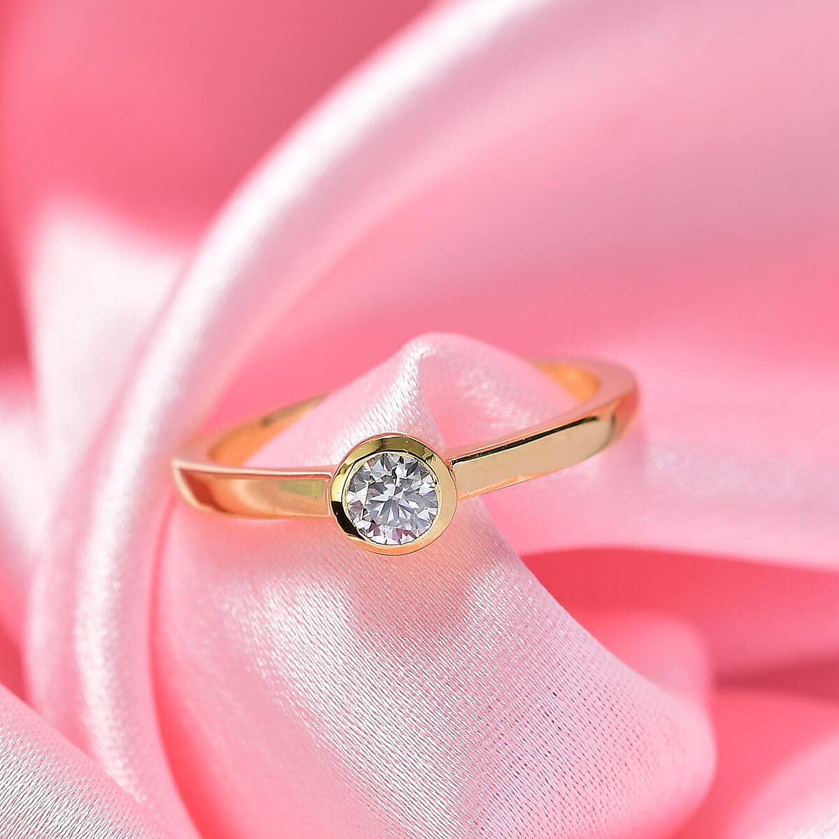 D'Joy Moissanite 0.24 ctw Solitaire Ring in 18K Vermeil Yellow Gold Over Sterling Silver (Size 10.0)  image number 1