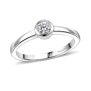 D'Joy Moissanite 0.24 ctw Solitaire Ring in Rhodium Over Sterling Silver (Size 8.0) 