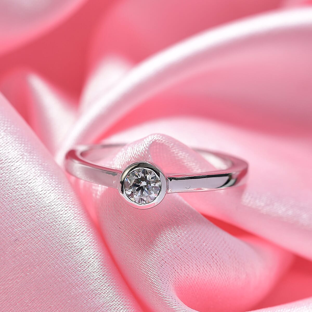 D'Joy Moissanite 0.24 ctw Solitaire Ring in Rhodium Over Sterling Silver (Size 8.0)  image number 1