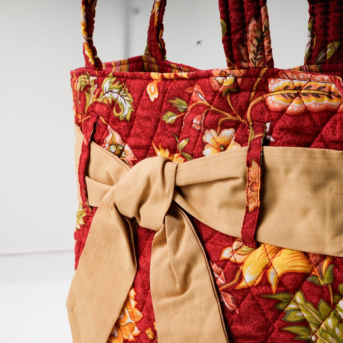 Vegas Closeout OK Red & Green Leaf Quilted Shoulder Bag (10x13x4) image number 1