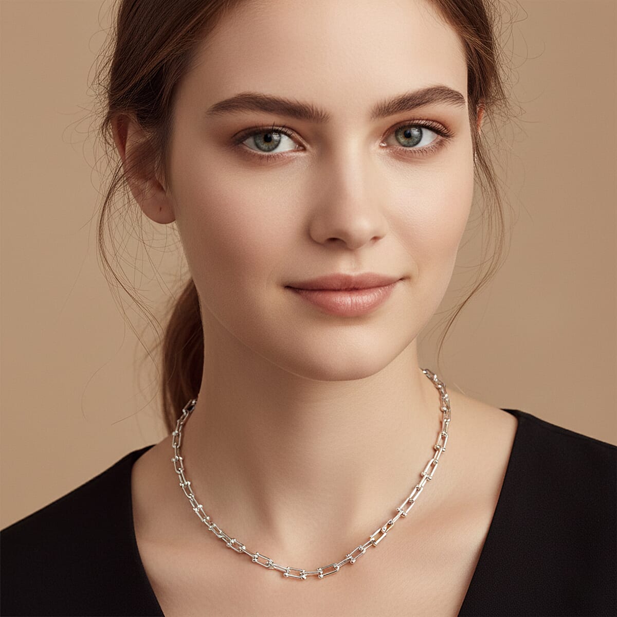 U-Link Chain Necklace in Stainless Steel 20-22 Inches image number 2