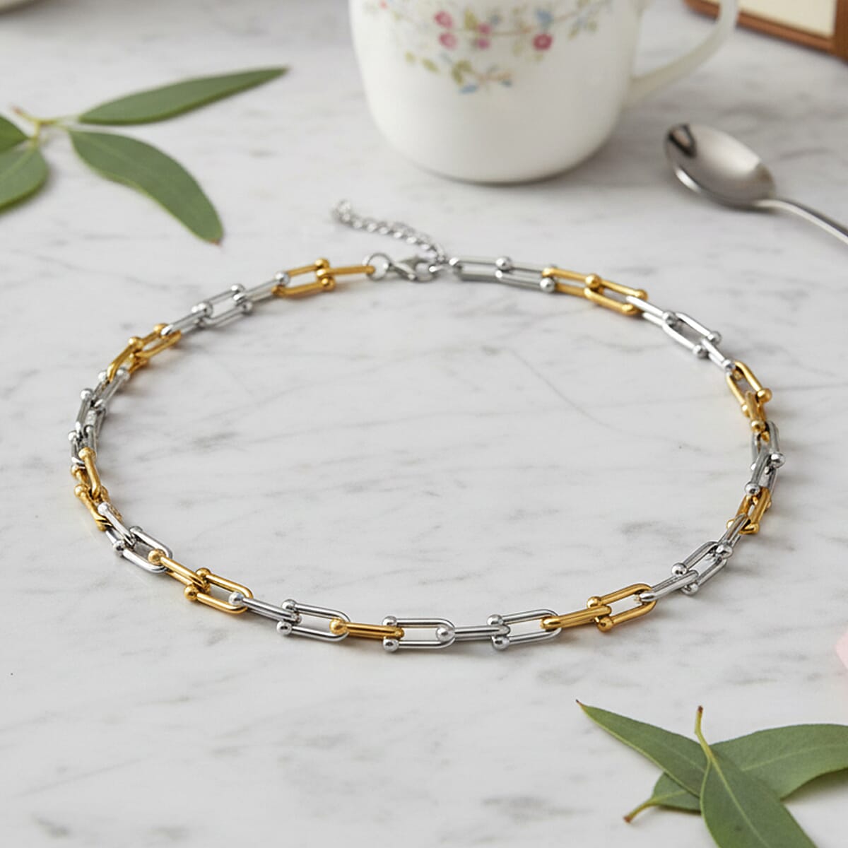 U-Link Chain Necklace in ION Plated YG and Stainless Steel 20-22 Inches image number 1