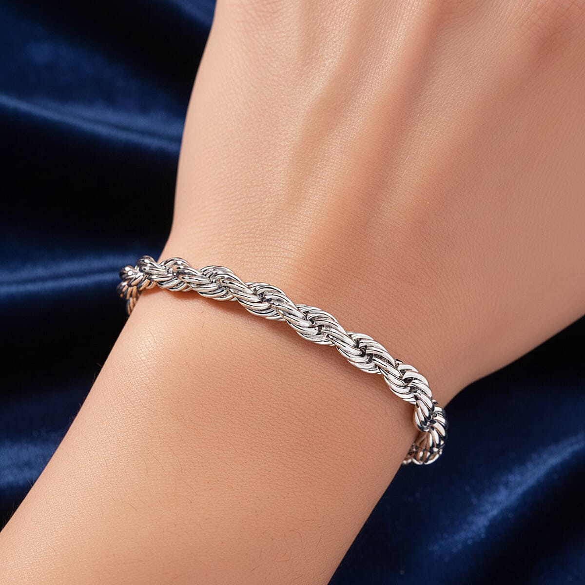 Rope Chain Bracelet in Stainless Steel (7-9In) image number 2