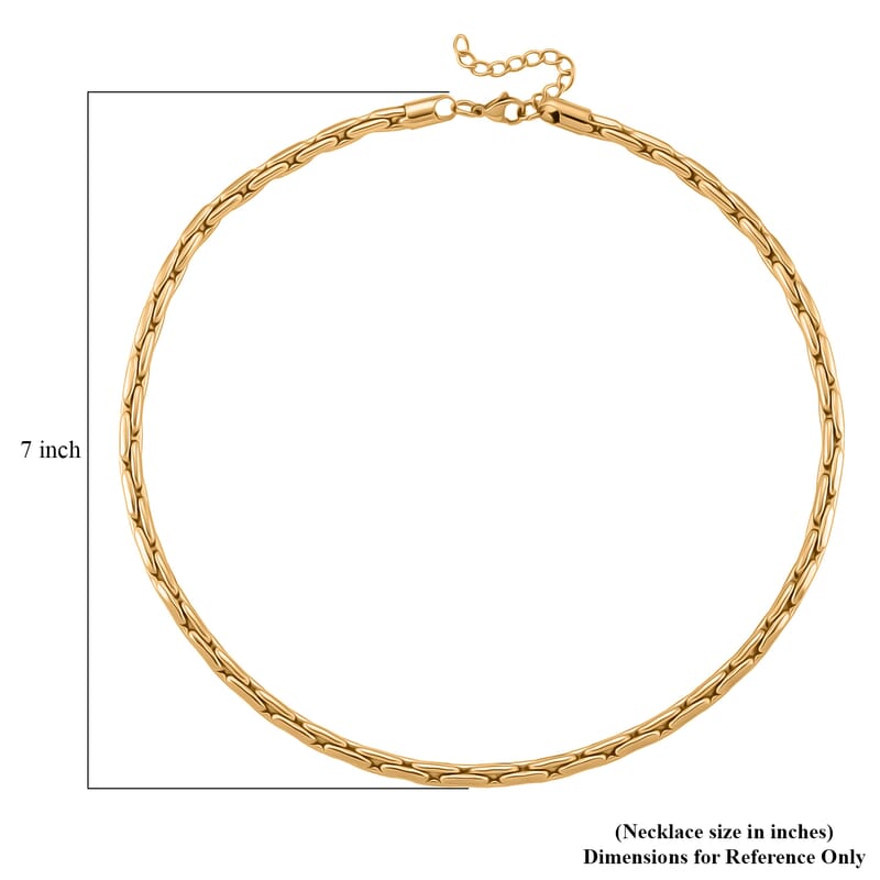 Hammered Circular Necklace in ION Plated YG Stainless Steel (20-22 Inches)