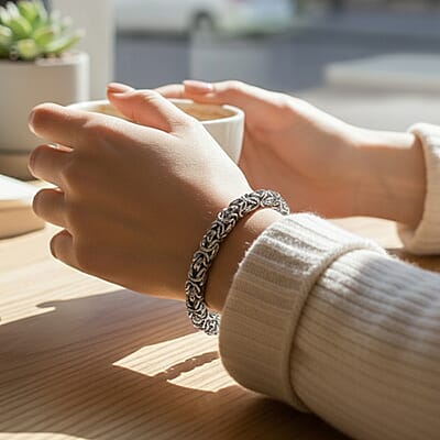 Byzantine Chain Bracelet in Stainless Steel (7.0-8.5In)