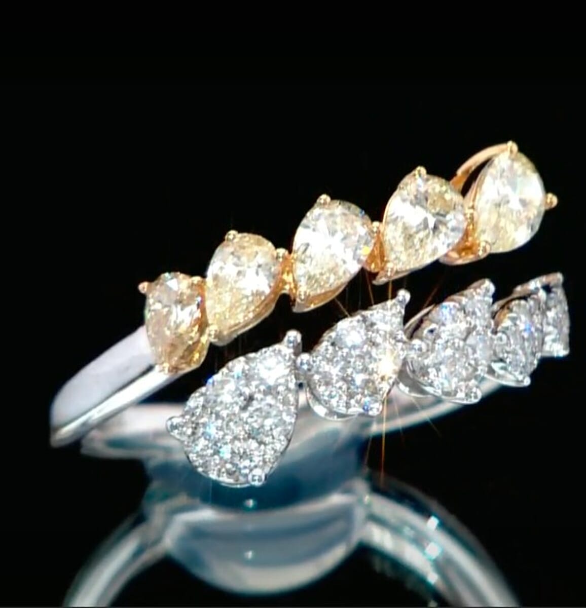 Modani Natural Yellow and White Diamond 1.08 ctw Ring in 950 Platinum and 14K Yellow Gold (Size 10.0) 4.92 Grams image number 2