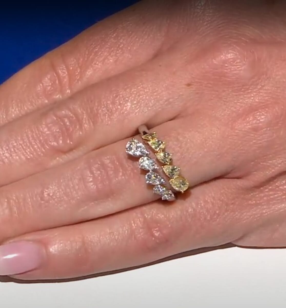 Modani Natural Yellow and White Diamond 1.08 ctw Ring in 950 Platinum and 14K Yellow Gold (Size 10.0) 4.92 Grams image number 3