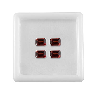 Set of 4 AA Mozambique Garnet (Oct 6x4 mm) 2.51 ctw