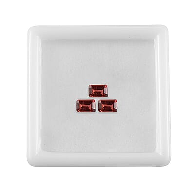 Set of 3 Mozambique Garnet (Oct 5x3 mm) 1.13 ctw