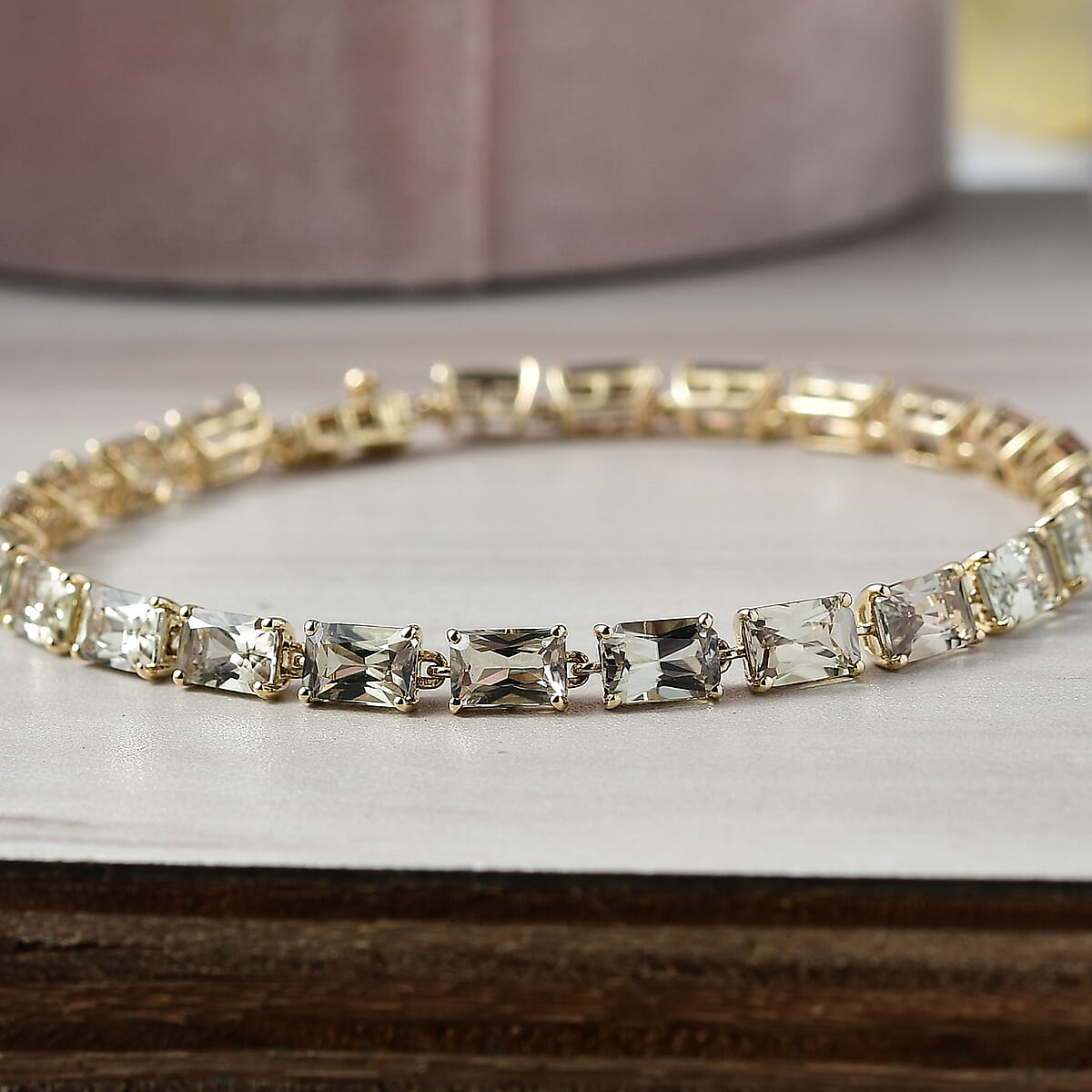 Luxoro AAA Turkizite 14.90 ctw Bracelet in 10K Yellow Gold (7.25 In) 4.50 Grams image number 1