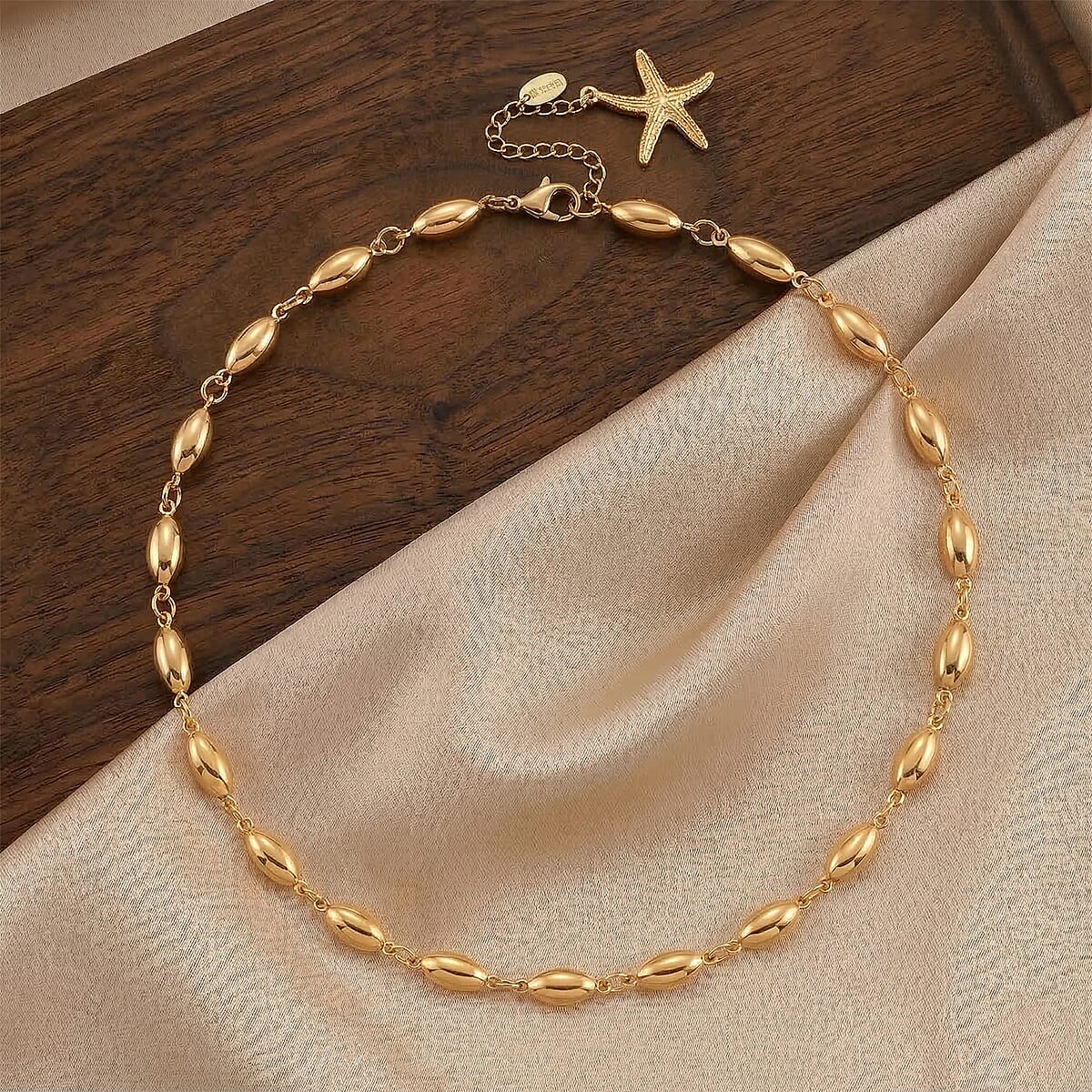 Bold Rounded Link Necklace (20-22 Inches) in ION Plated YG Stainless Steel image number 1