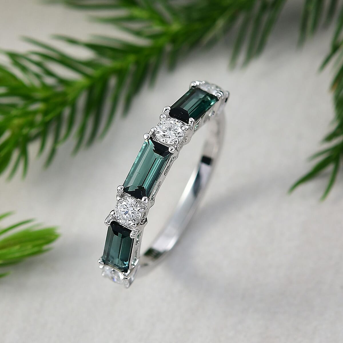 Certified & Appraised Premium Pirineu Lagoon Tourmaline and Luxuriant Diamond G-H SI 1.50 ctw Ring in 10K White Gold (Size 8.0) image number 1