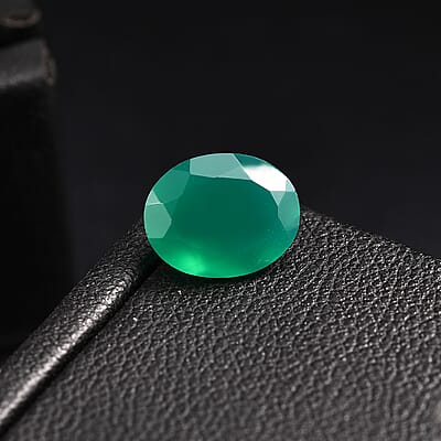 Green Onyx (Oval 10x8 mm) 2.27 ctw