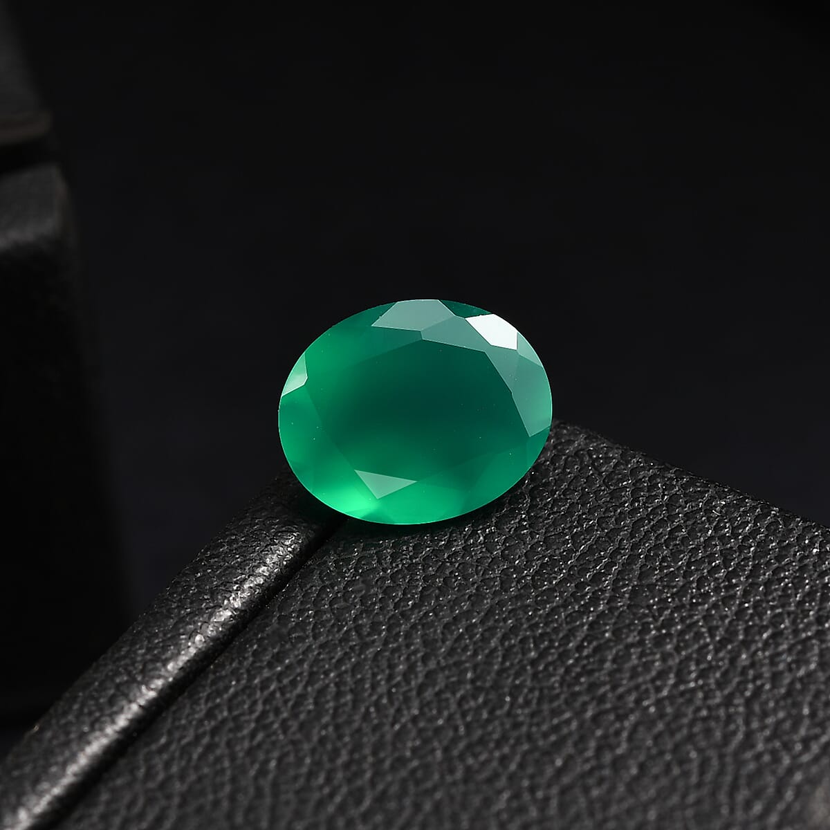 AA Green Onyx (Oval 10x8 mm) 2.12 ctw image number 1