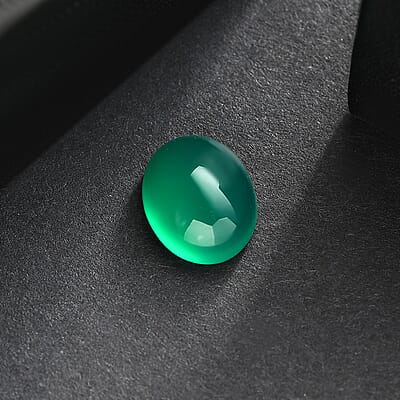 Green Onyx (Oval 11x9 mm) 3.73 ctw