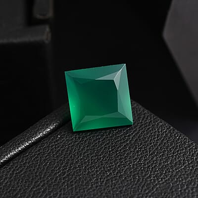 Green Onyx (Sqr 10 mm) 4.02 ctw