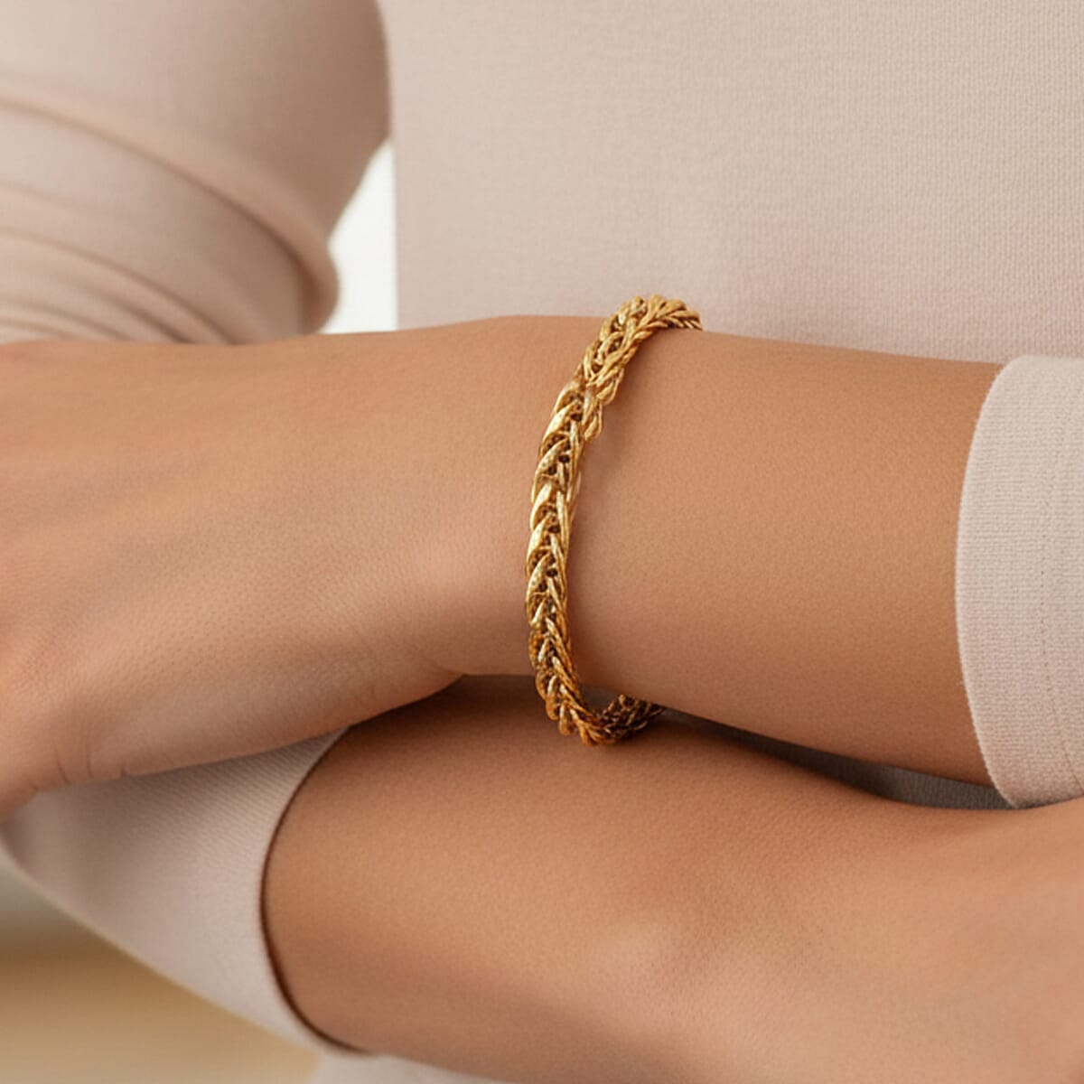 Doorbuster Luxoro Wheat Chain Bracelet in 10K Yellow Gold (7.25 In) 5.45 Grams image number 2