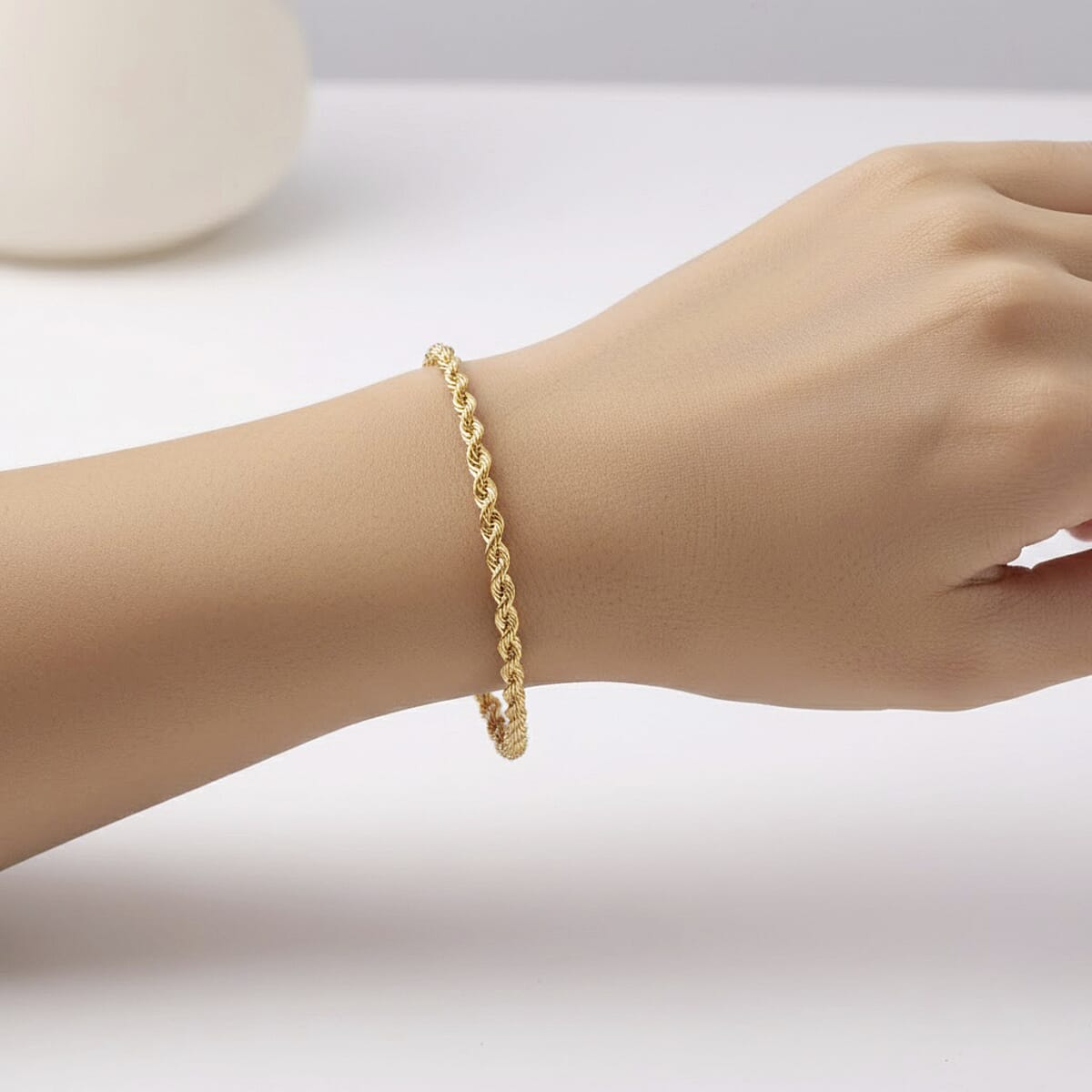 Doorbuster Rope Chain Bracelet in 10K Yellow Gold (7.25 In) 1.32 Grams image number 2