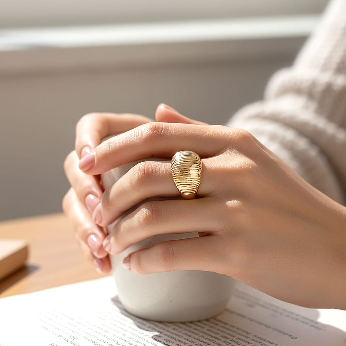 Doorbuster Sunbeam Dome Ring in 10K Yellow Gold (Size 10.0) 2 Grams image number 2