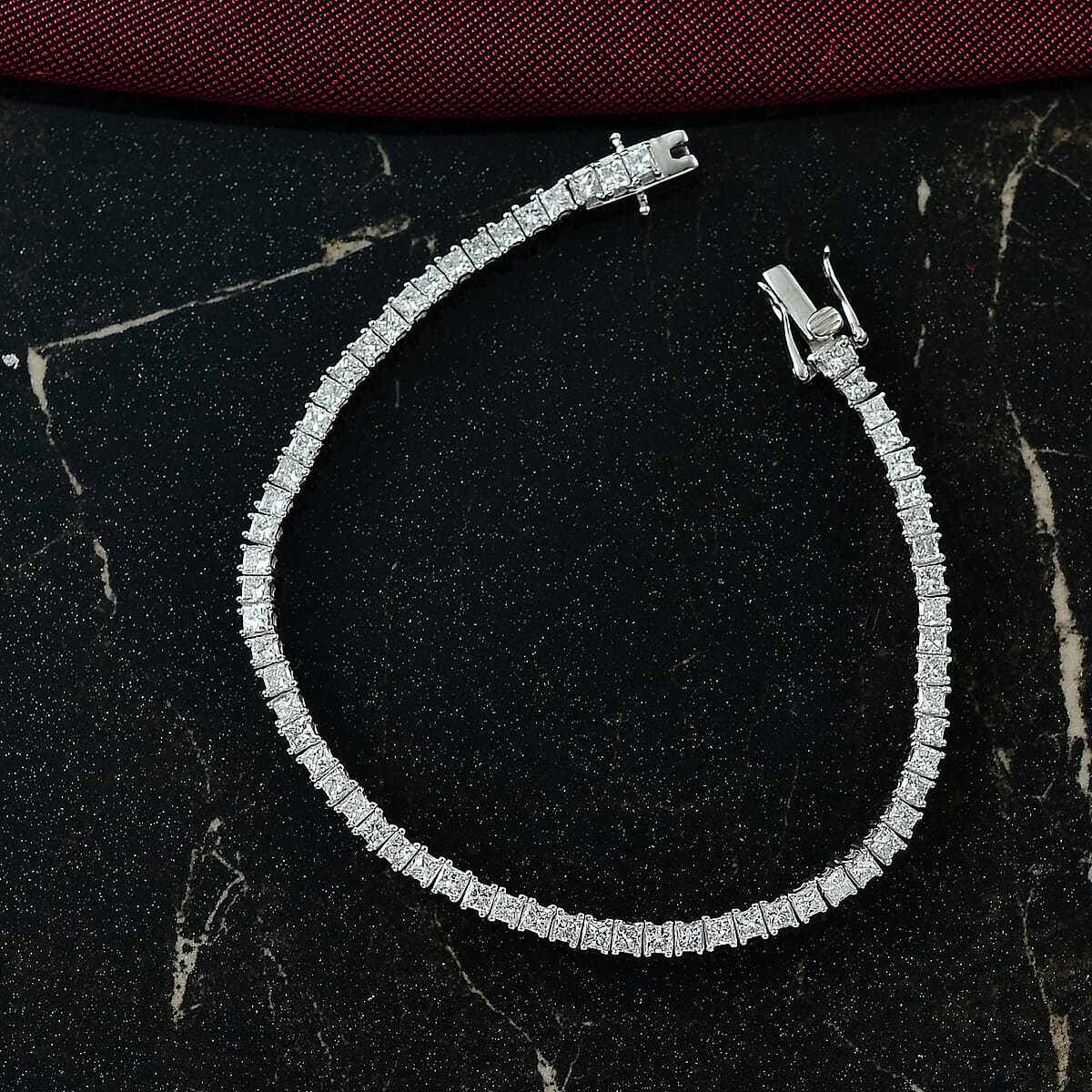 Luxuriant Lab Grown Diamond E-F VS 5.00 ctw Bracelet in Rhodium Over Sterling Silver (8.00 In) image number 1