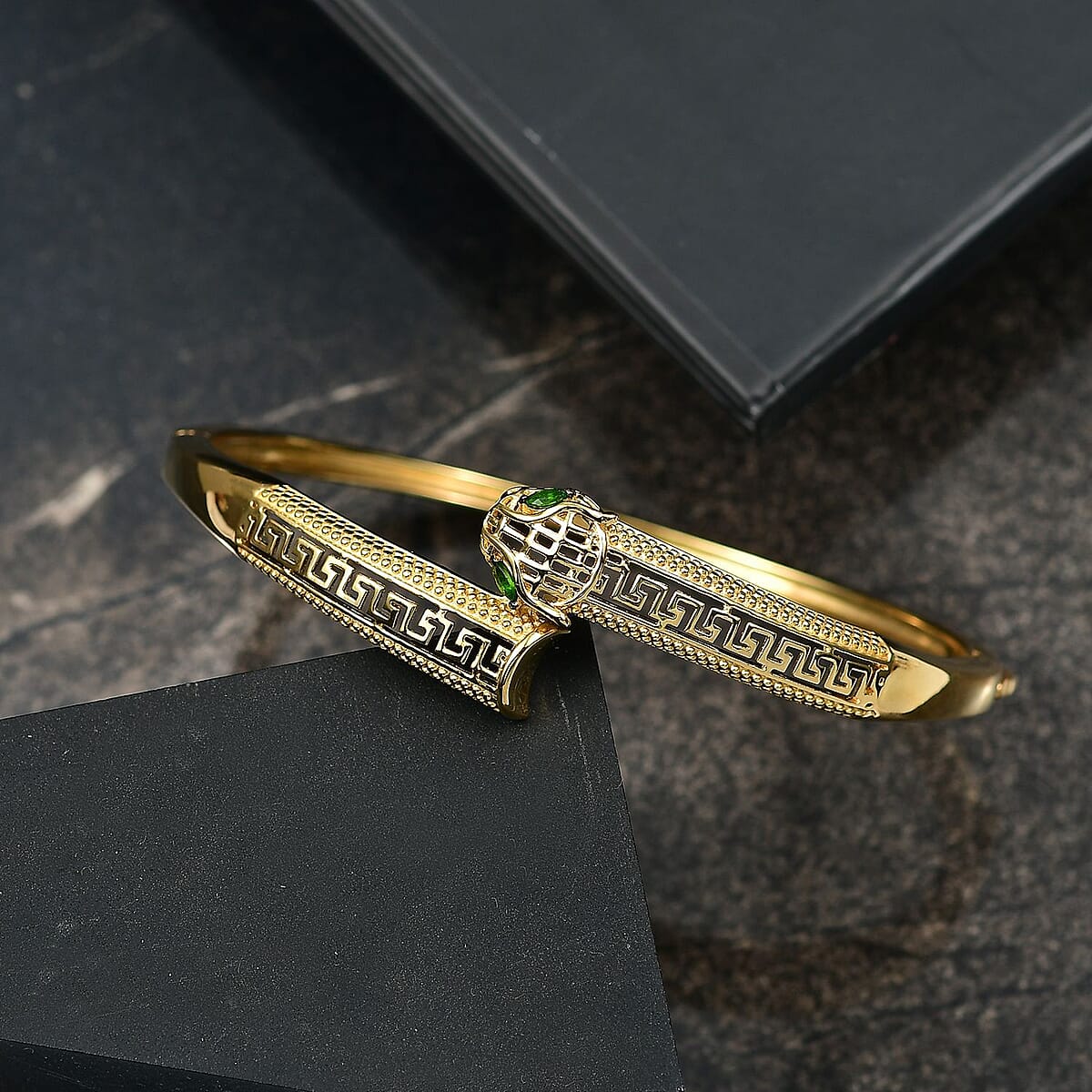 D'Joy Chrome Diopside 0.25 ctw Bangle Bracelet in 18K Vermeil Yellow Gold Over Sterling Silver (6.50 In) image number 1