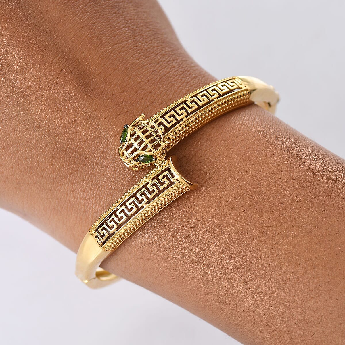 D'Joy Chrome Diopside 0.25 ctw Bangle Bracelet in 18K Vermeil Yellow Gold Over Sterling Silver (6.50 In) image number 2