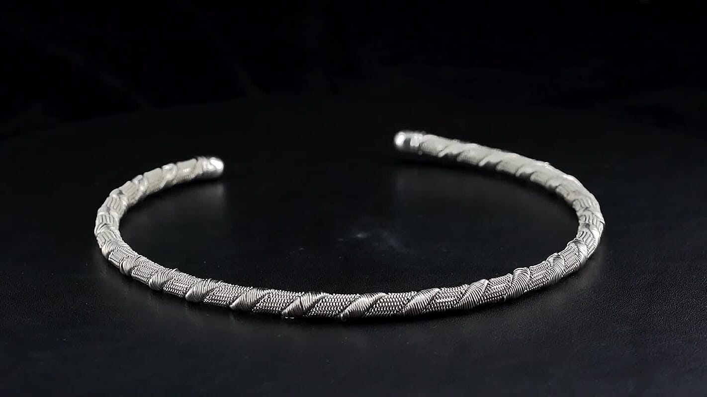 Twisted Texture Necklace in Silvertone 16 Inches