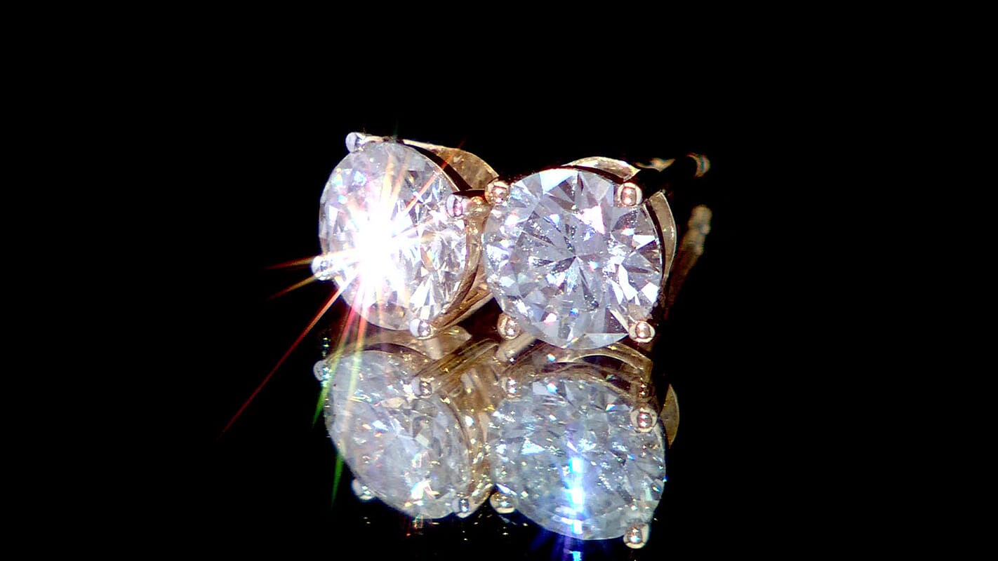Luxuriant Lab Grown Diamond G-H SI 2.00 ctw Solitaire Stud Earrings in 10K Yellow Gold