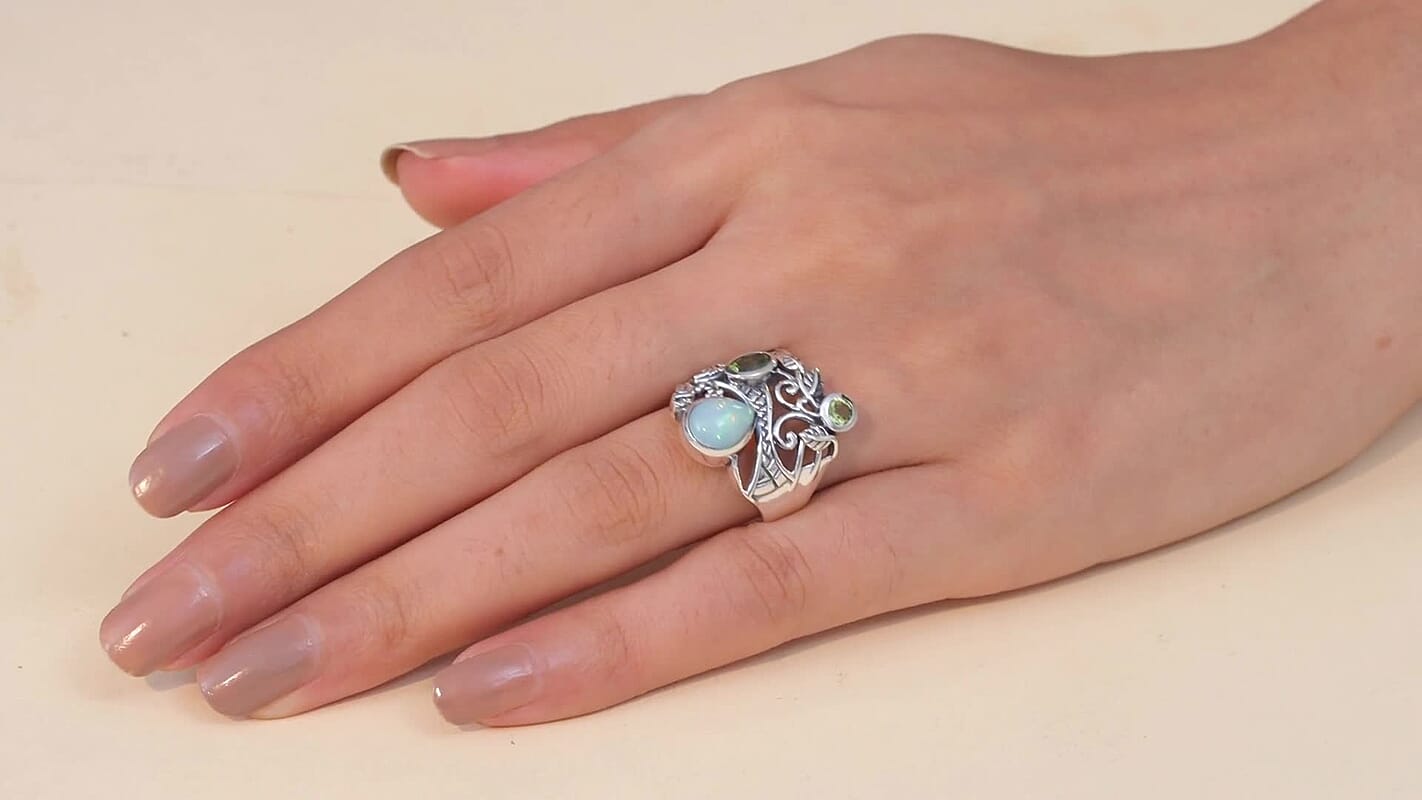D'Joy Passport to Israel Artisan Crafted Premium Ethiopian Welo Opal, Peridot Ring Sterling Silver (Size 10.0) 1.75 ctw