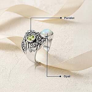 D'Joy Premium Artisan Crafted Ethiopian Welo Opal and Peridot 1.75 ctw Ring in Sterling Silver (Size 8.0)
