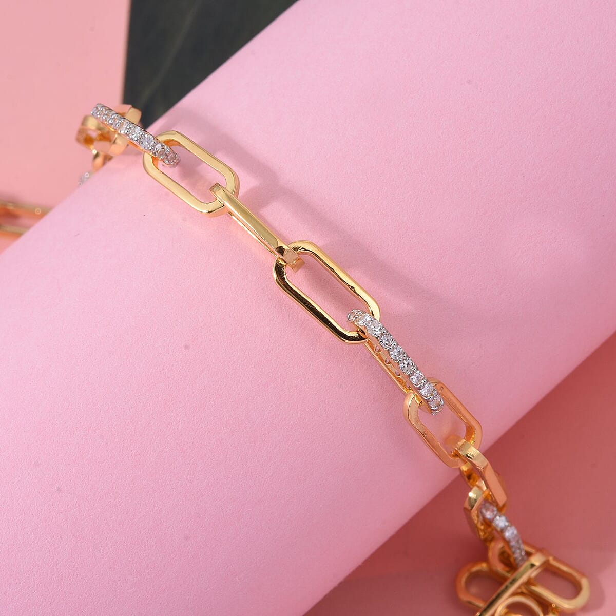 Luxuriant Lab Grown Diamond G-H SI 1.00 ctw Paper Clip Chain Bracelet in 18K Vermeil Yellow Gold Over Sterling Silver (8.00 In) image number 2
