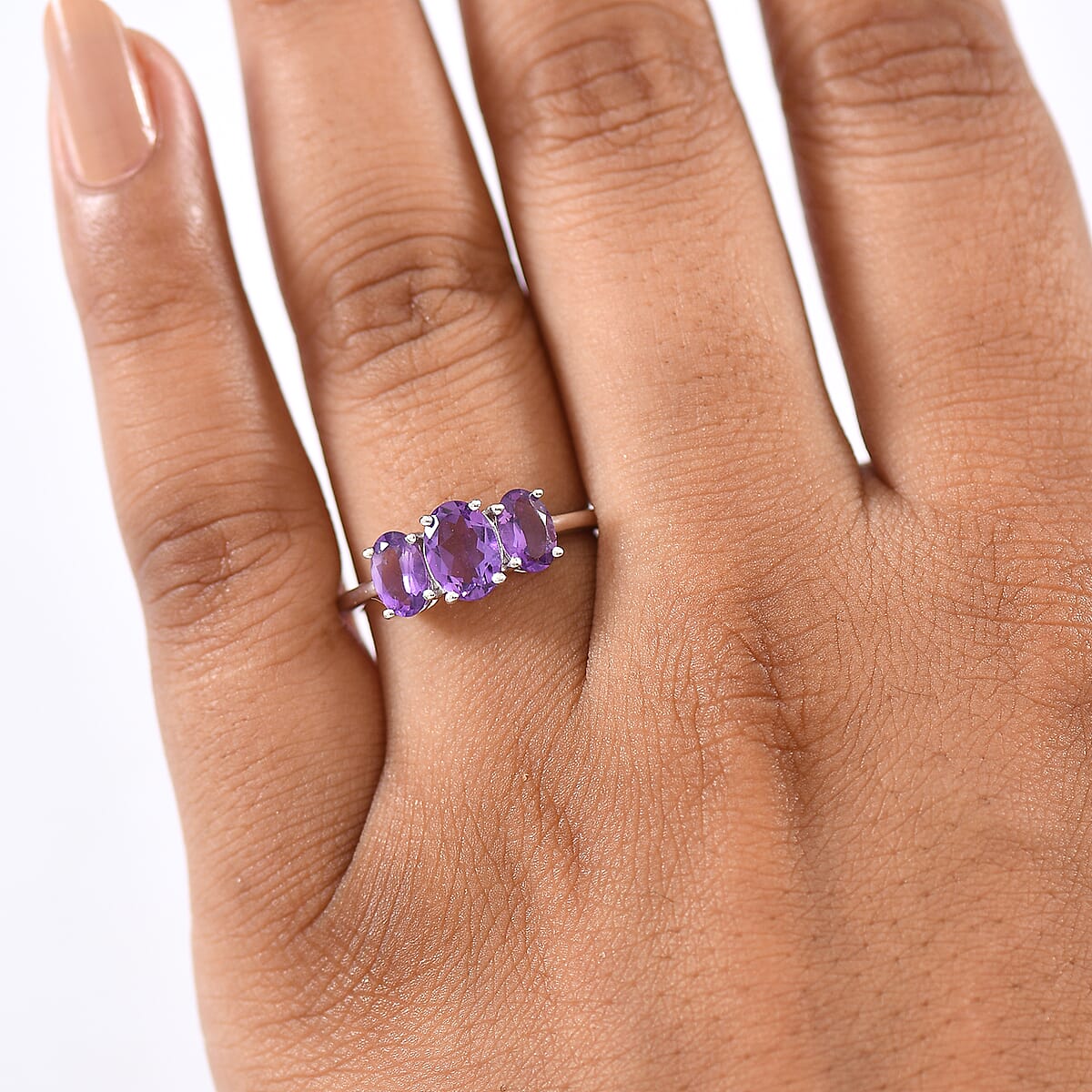D'Joy African Amethyst 1.50 ctw Ring in Rhodium Over Sterling Silver (Size 7.0)  image number 2