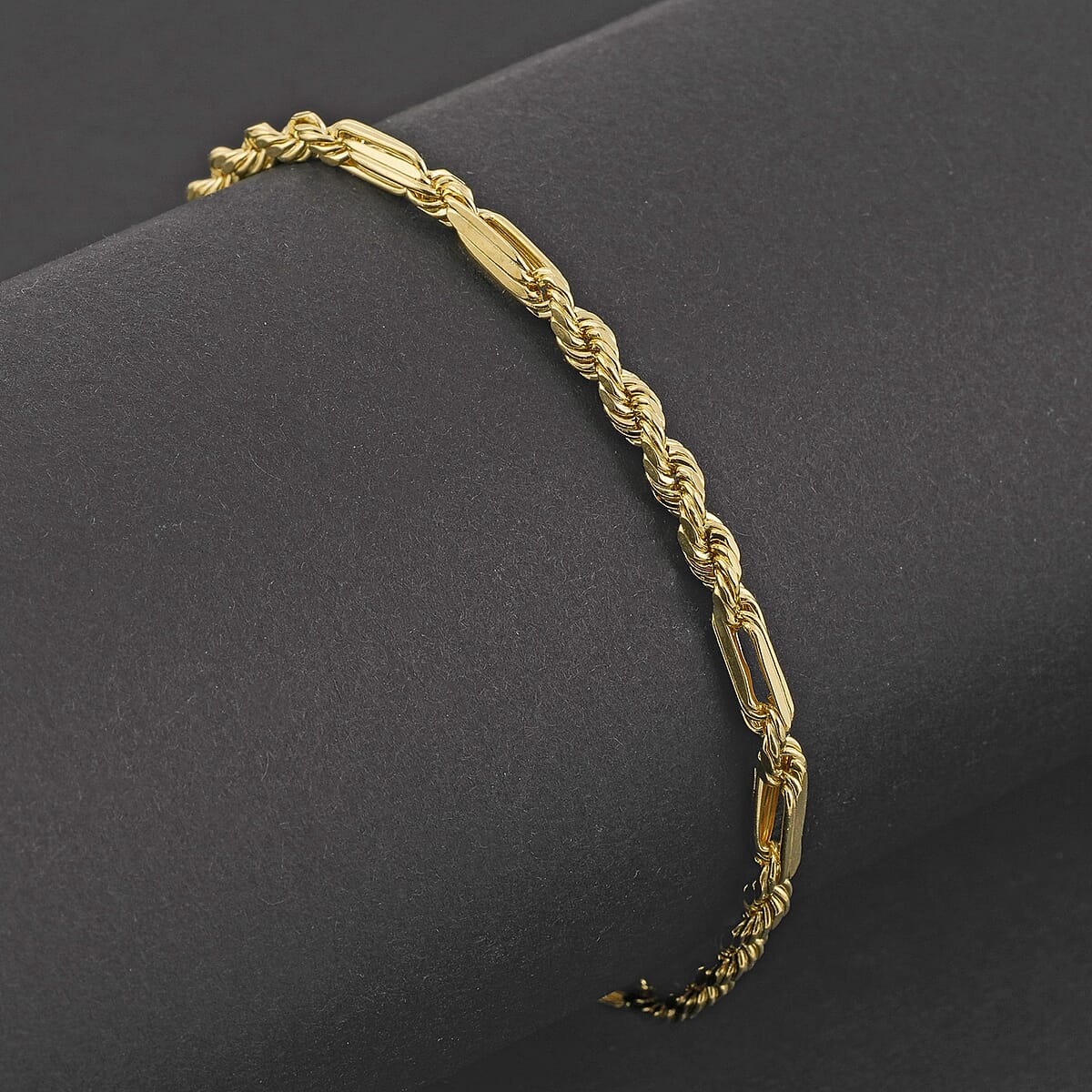 3mm Milano Chain Bracelet in 10K Yellow Gold (7.00 In) 2.10 Grams image number 1