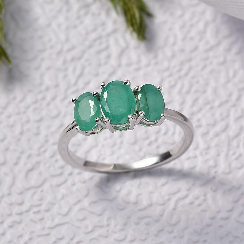 D'Joy Socoto Emerald Ring in Rhodium Over Sterling Silver (Size 6.0) 1.65 ctw