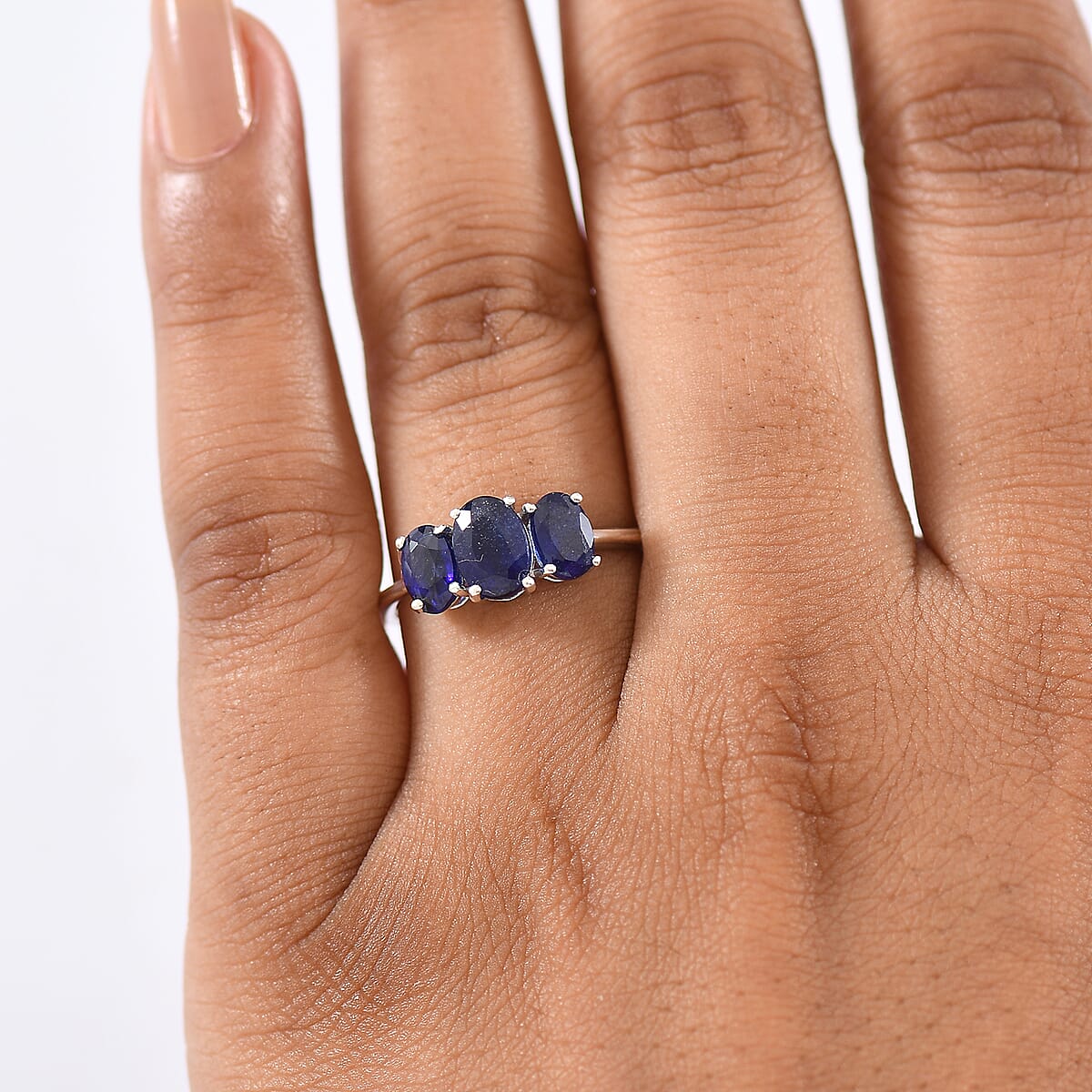D'Joy Masoala Sapphire (D) 2.65 ctw Ring in Rhodium Over Sterling Silver (Size 7.0) image number 2