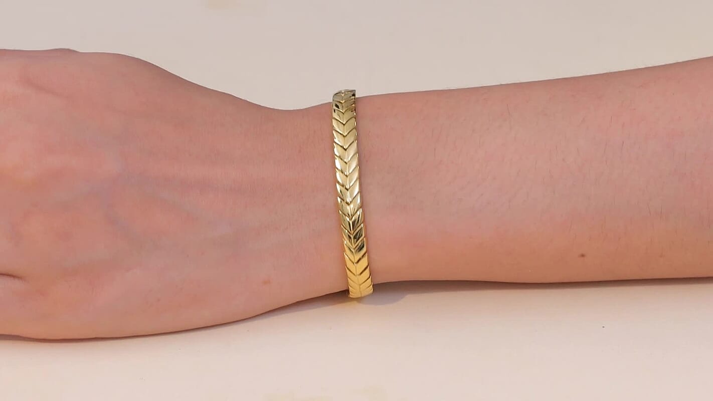 D'Joy Chevron Link Bracelet in 18K Vermeil Yellow Gold Over Sterling Silver (7.25 In) 19 Grams