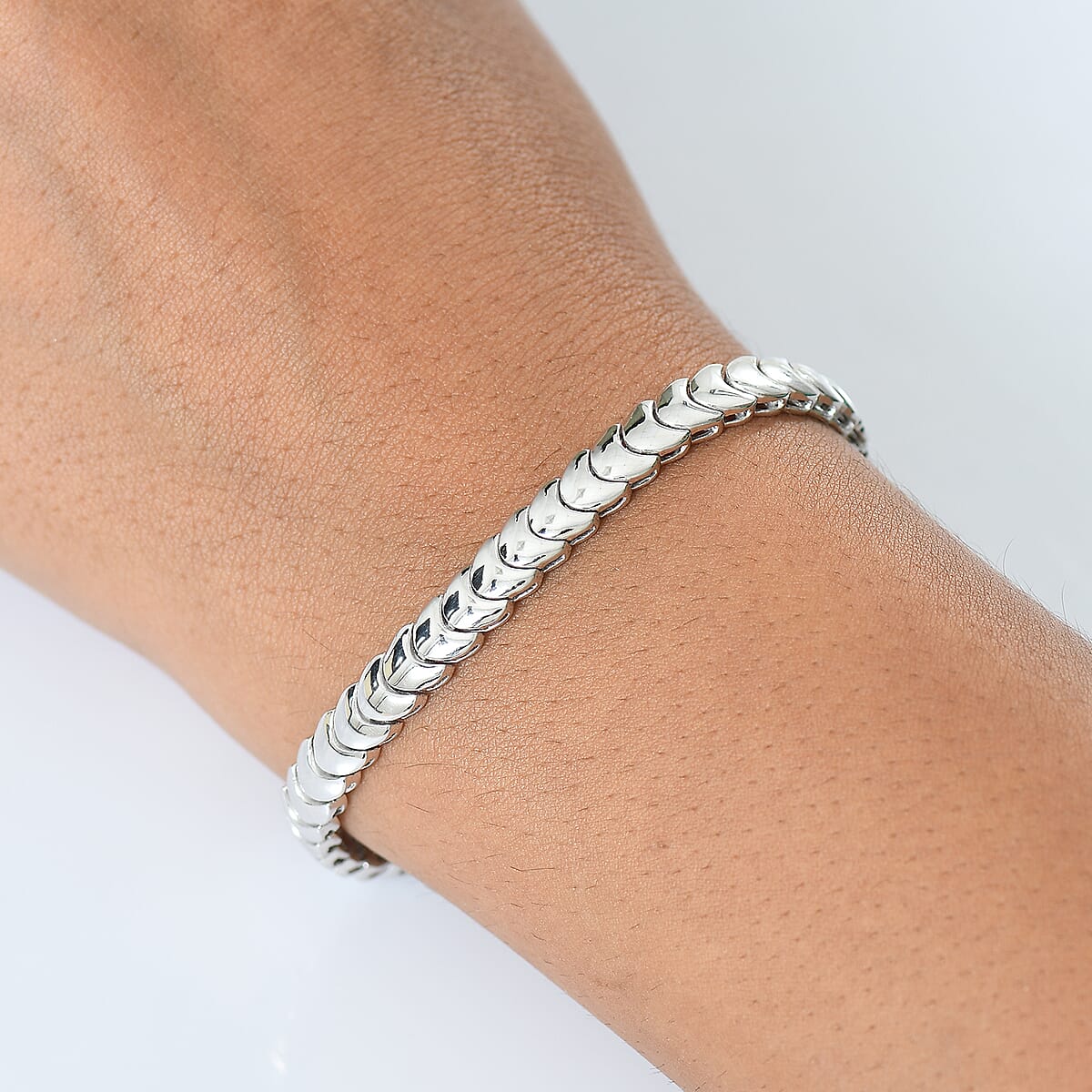 D'Joy Herringbone Linking Bracelet in Rhodium Over Sterling Silver (7.25 In) 14.70 Grams image number 2