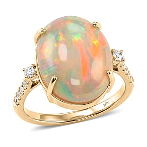 Luxoro AAA Ethiopian Welo Opal and Diamond I2 7.40 ctw Ring in 10K Yellow Gold (Size 6.0)