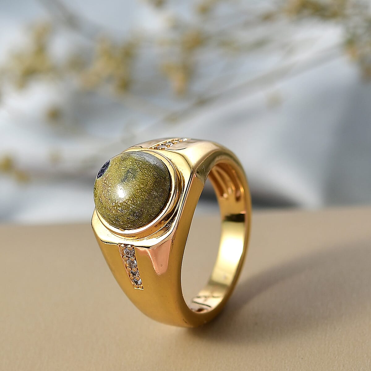 EverTrue Tasmanian Stichtite, White Zircon Men's Ring in 18K YG Plated (Size 10.0) 4.50 ctw image number 1