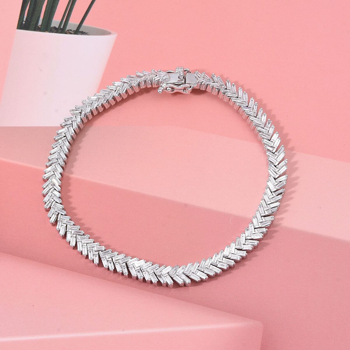 Luxuriant Lab Grown Diamond G-H SI 4.25 ctw Chevron Bracelet in Rhodium Over Sterling Silver (7.25 In) image number 1