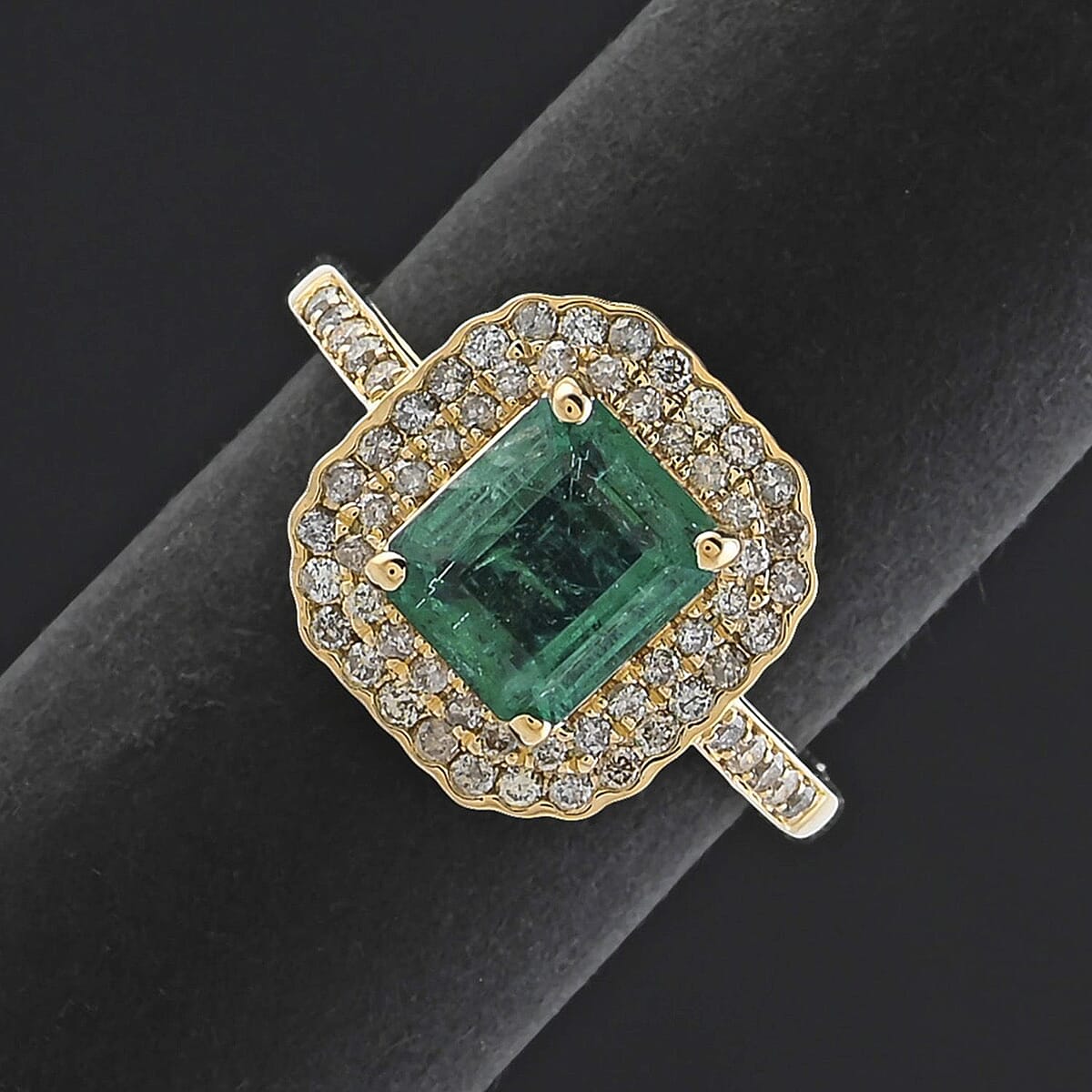 Certified & Appraised Luxoro AAA Gemfield Zambian Emerald and I2 Diamond 2.02 ctw Ring in 10K Yellow Gold (Size 9.0) image number 1