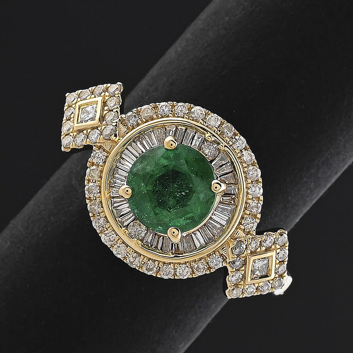 Certified & Appraised Luxoro 10K Yellow Gold AAA Kagem Zambian Emerald, Diamond (I2) (0.64 cts) Ring (Size 5.0) (4.20 g) 2.00 ctw image number 1