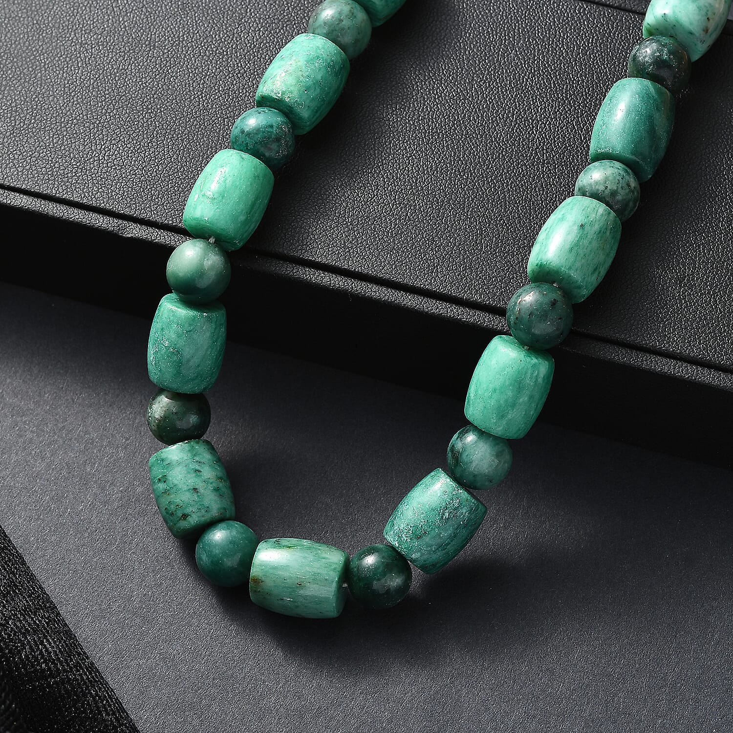 EverTrue Green Jasper 490.00 ctw Beaded Necklace in Platinum Over 20 Inches 